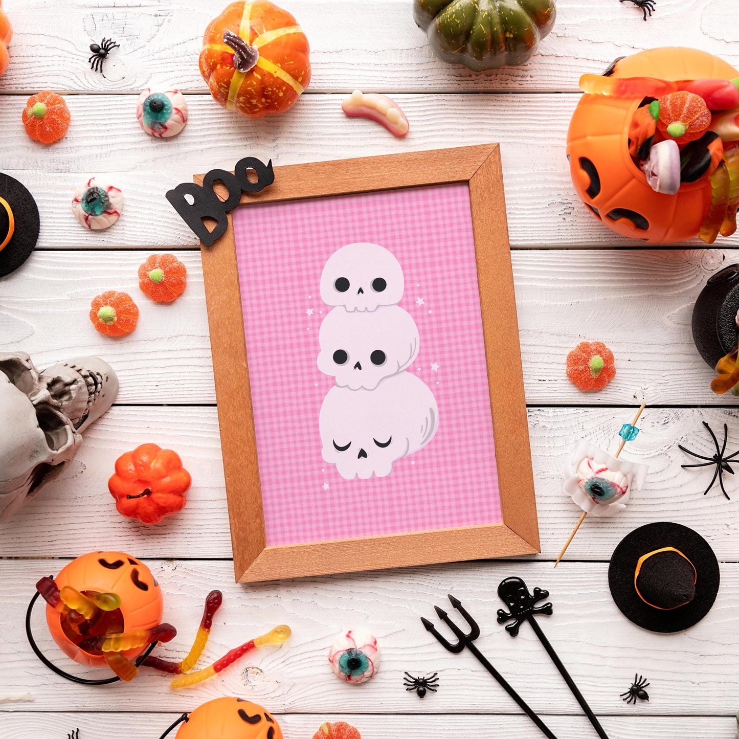 Skull Print - Cute Pink Halloween Decor
