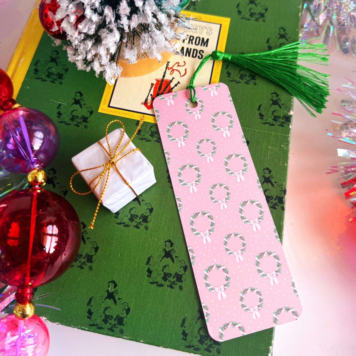 Christmas Wreath Bookmark